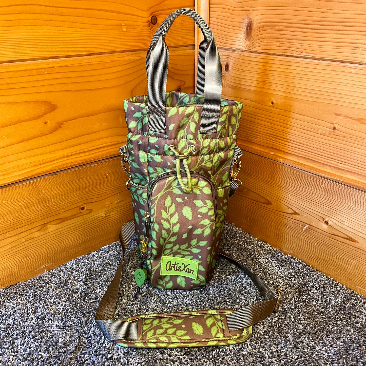 Green Leafy Water Bottle Bag with Fidget Zipper Pull