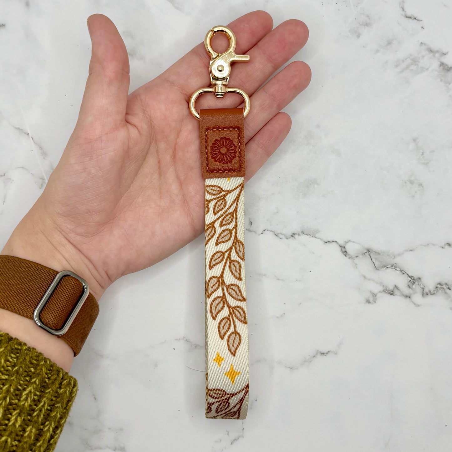 Ivory Leafy Lanyard