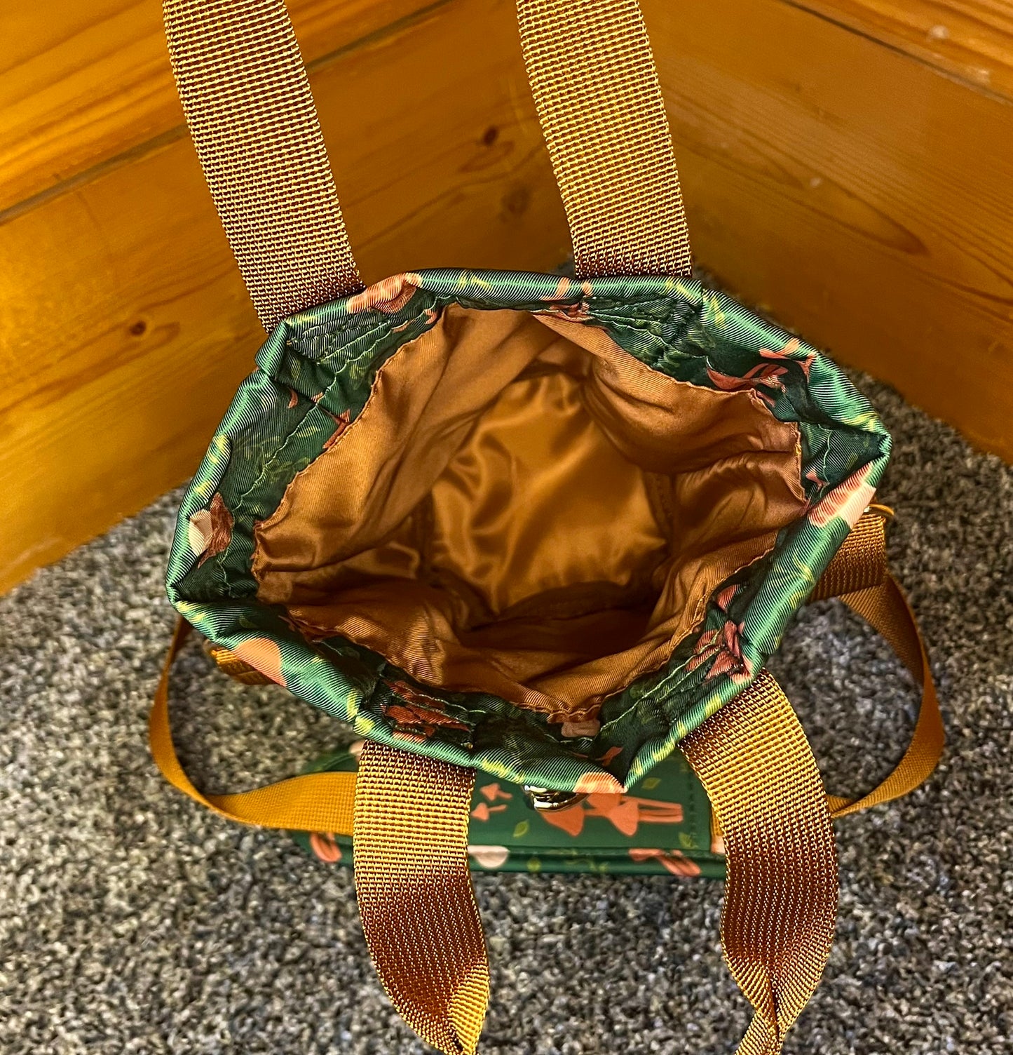 Mushroom Water Bottle Bag with Fidget Zipper Pull