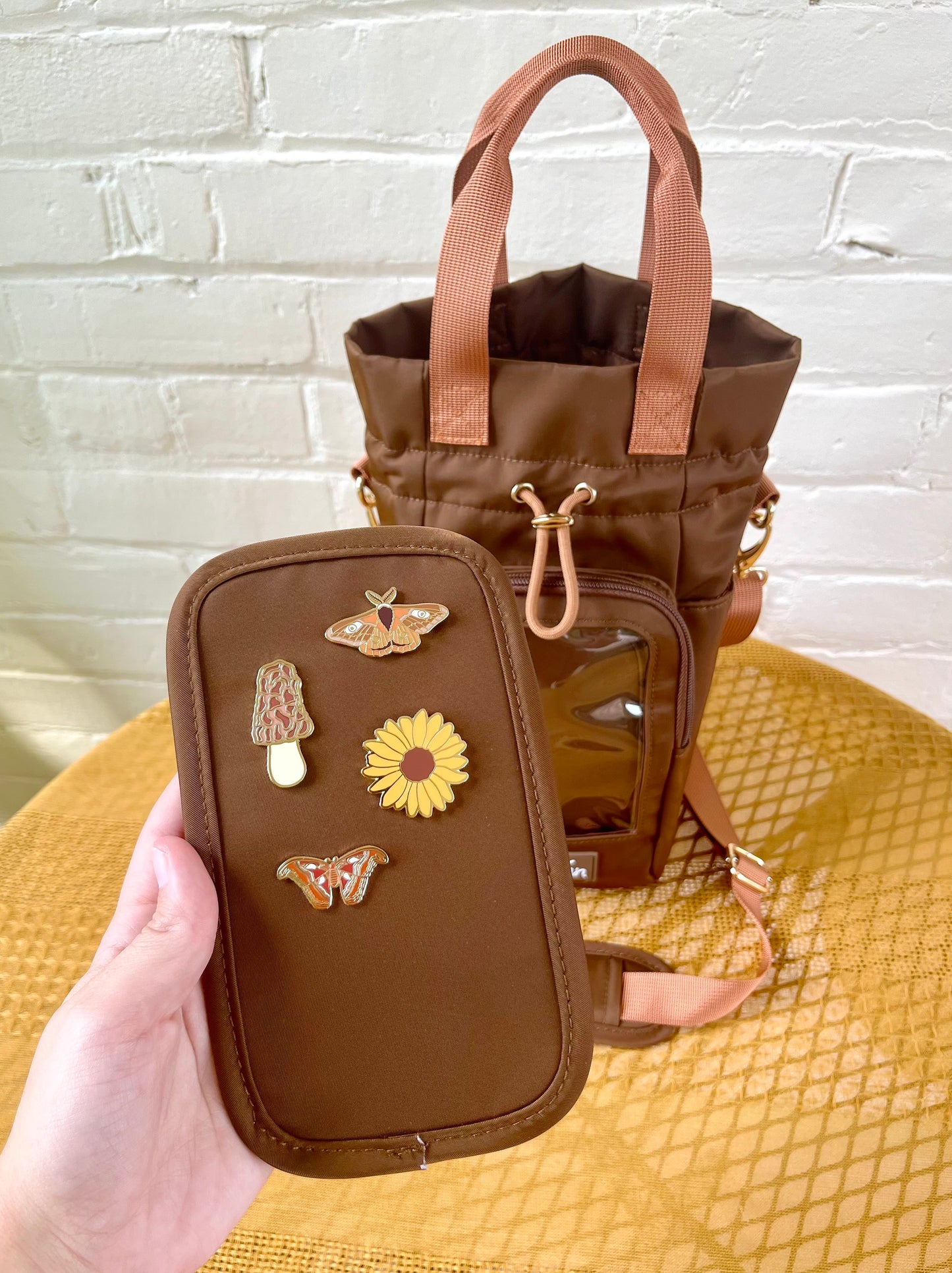 Large Brown Ita Water Bottle Bag with Fidget Zipper Pull