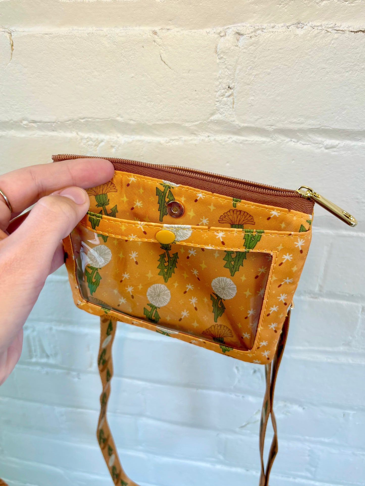 Dandelion Badge Holder
