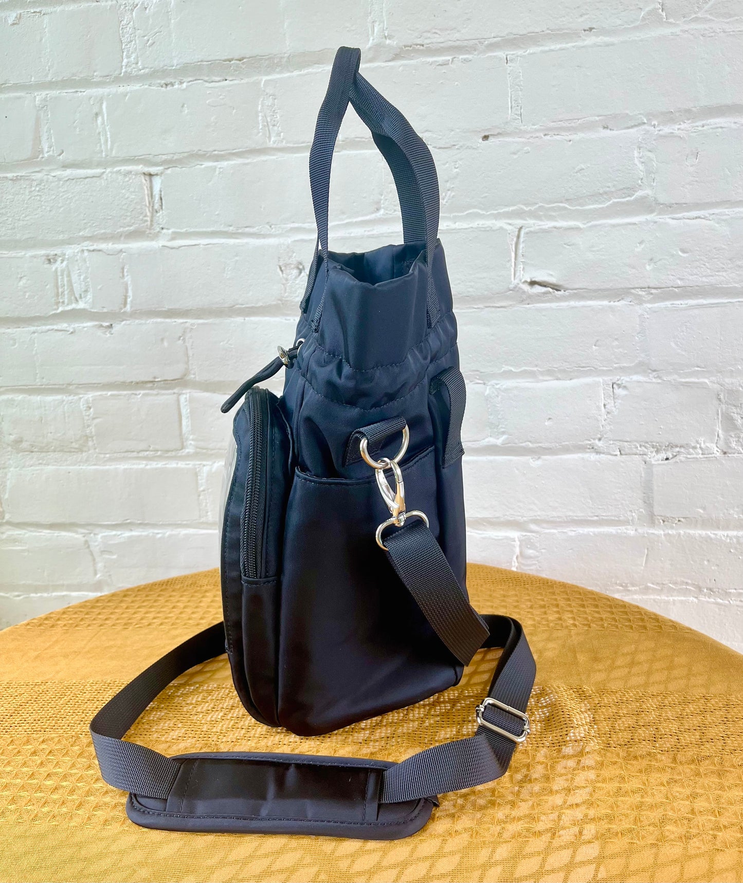 Large Black Ita Water Bottle Bag with Fidget Zipper Pull