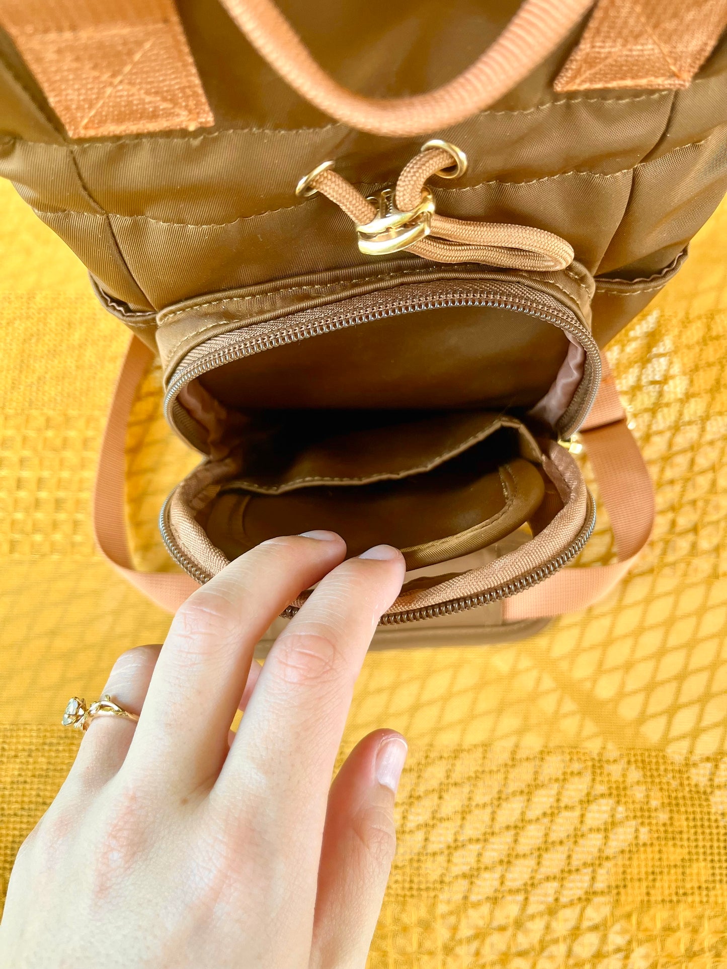 Large Brown Ita Water Bottle Bag with Fidget Zipper Pull