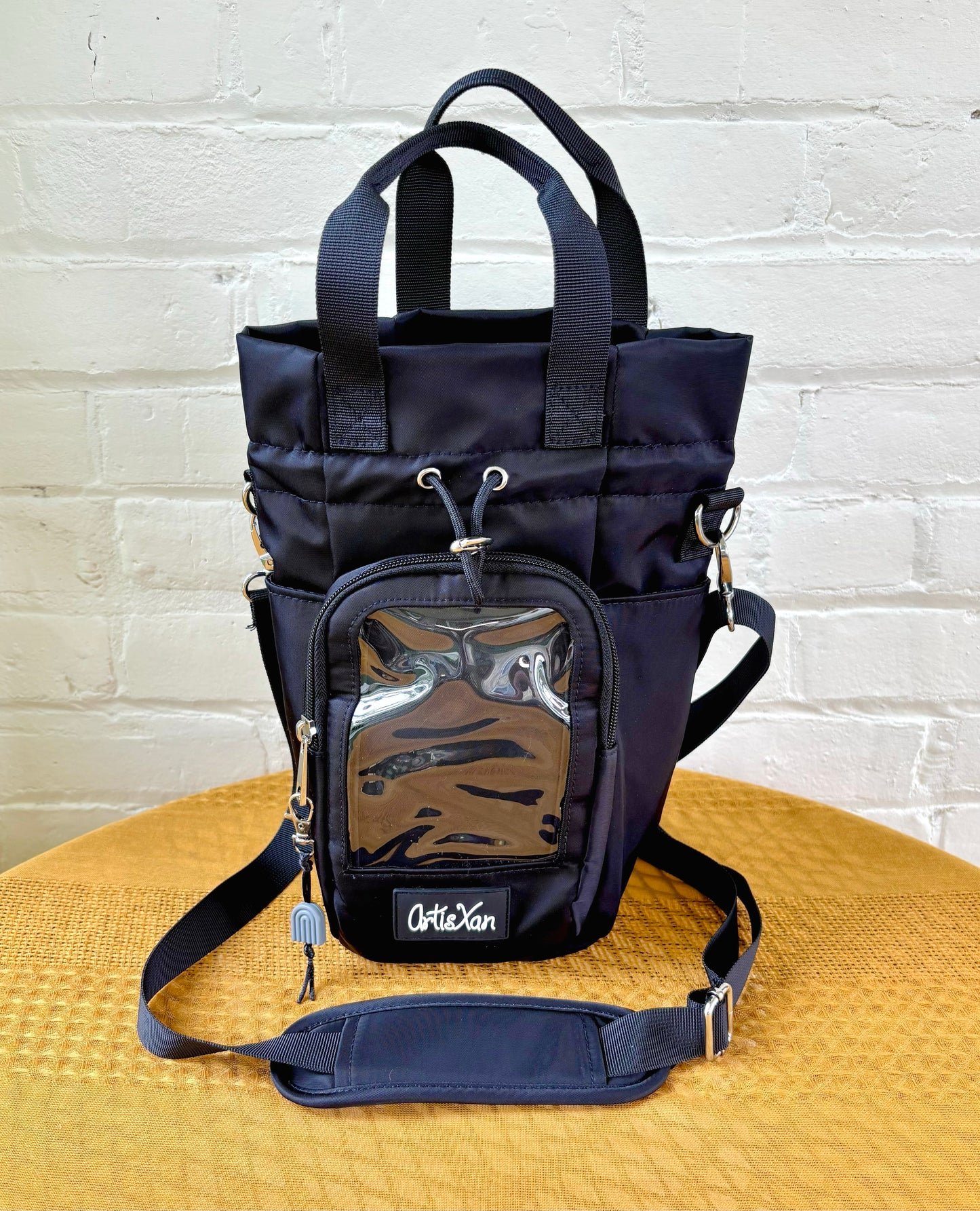 Large Black Ita Water Bottle Bag with Fidget Zipper Pull