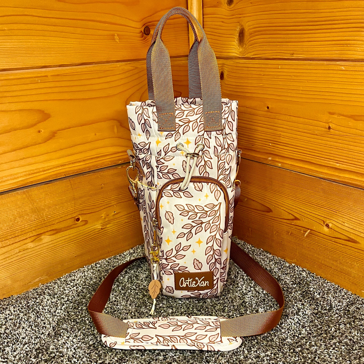 Ivory Leafy Water Bottle Bag with Fidget Zipper Pull