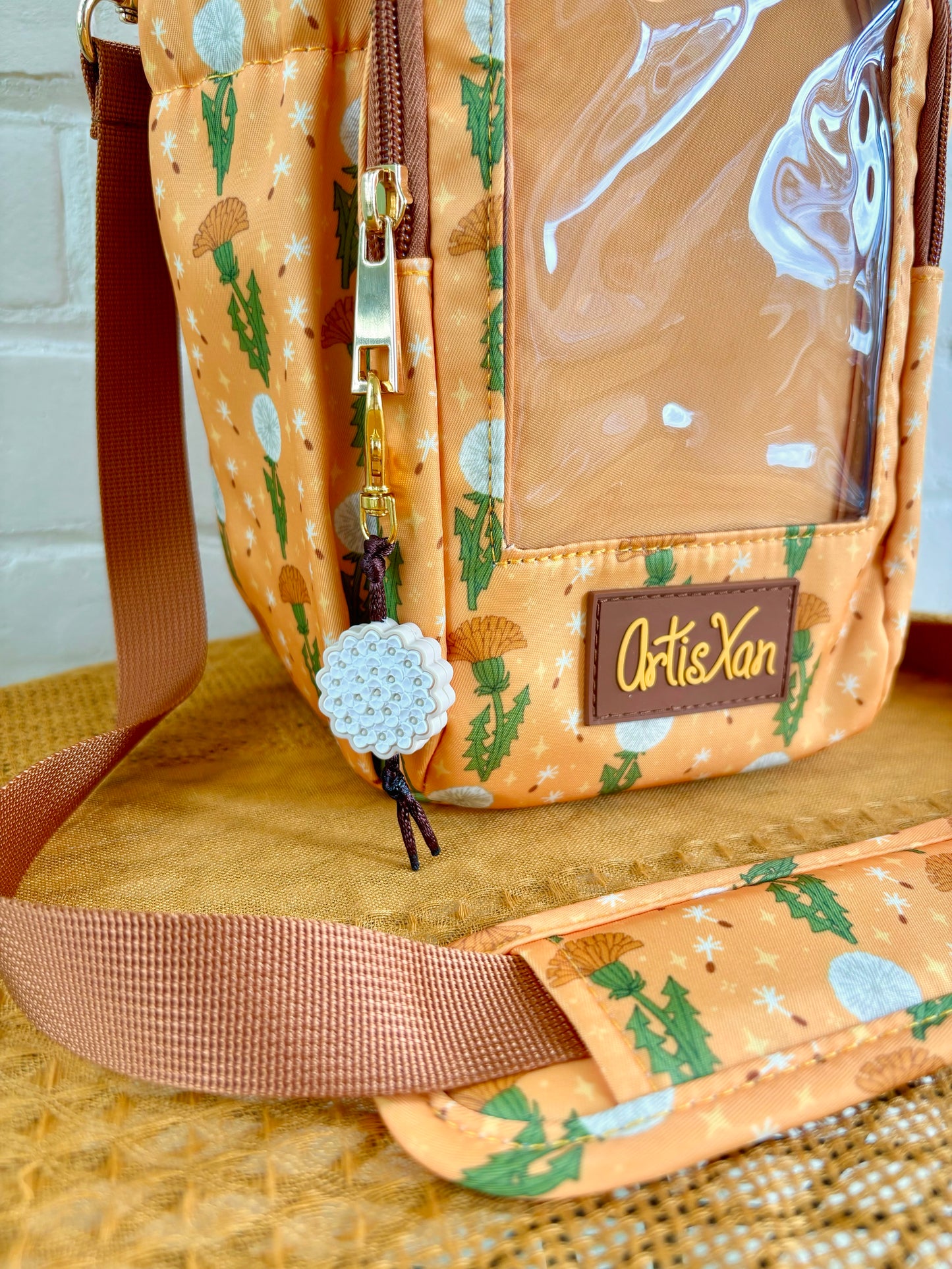 Large Dandelion Ita Water Bottle Bag with Fidget Zipper Pull