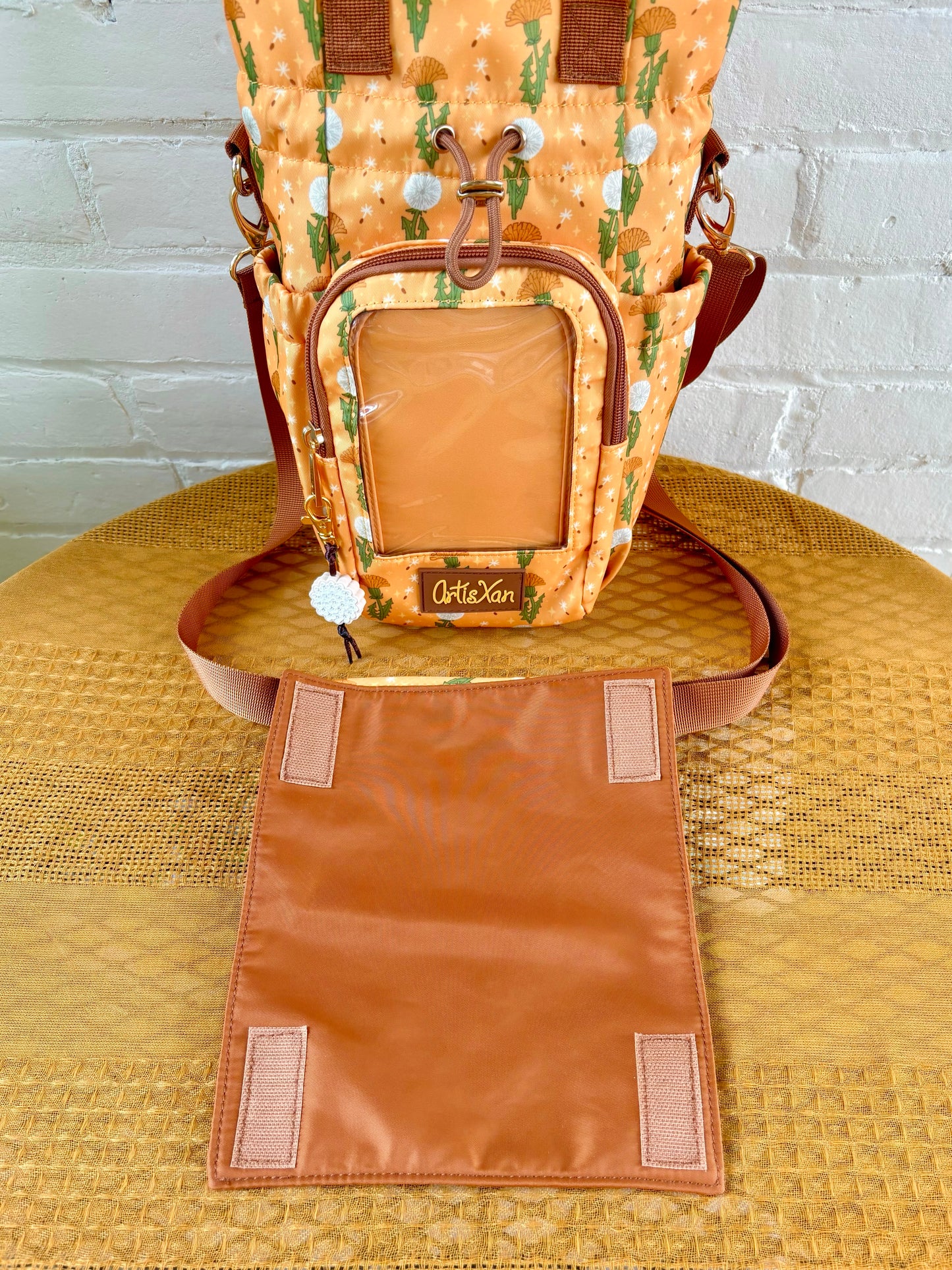Large Dandelion Ita Water Bottle Bag with Fidget Zipper Pull