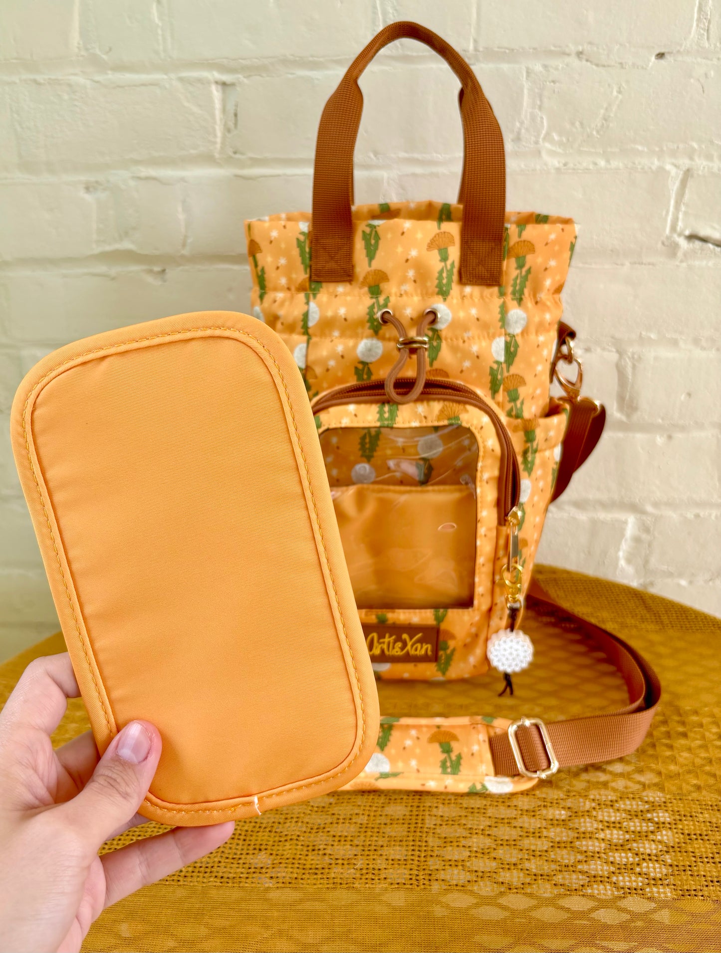 Large Dandelion Ita Water Bottle Bag with Fidget Zipper Pull
