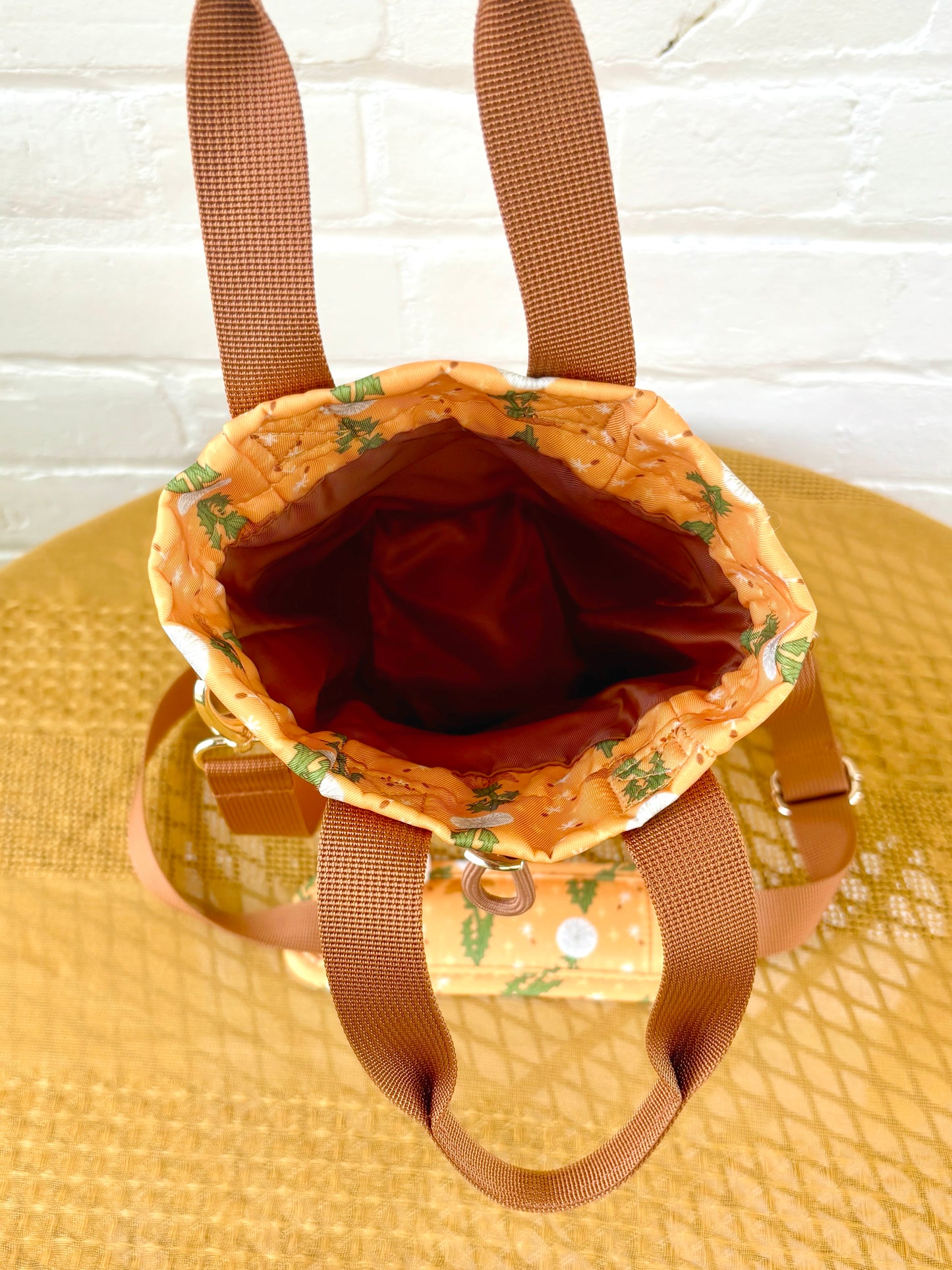 Dandelion Water Bottle Bag with Fidget Zipper Pull