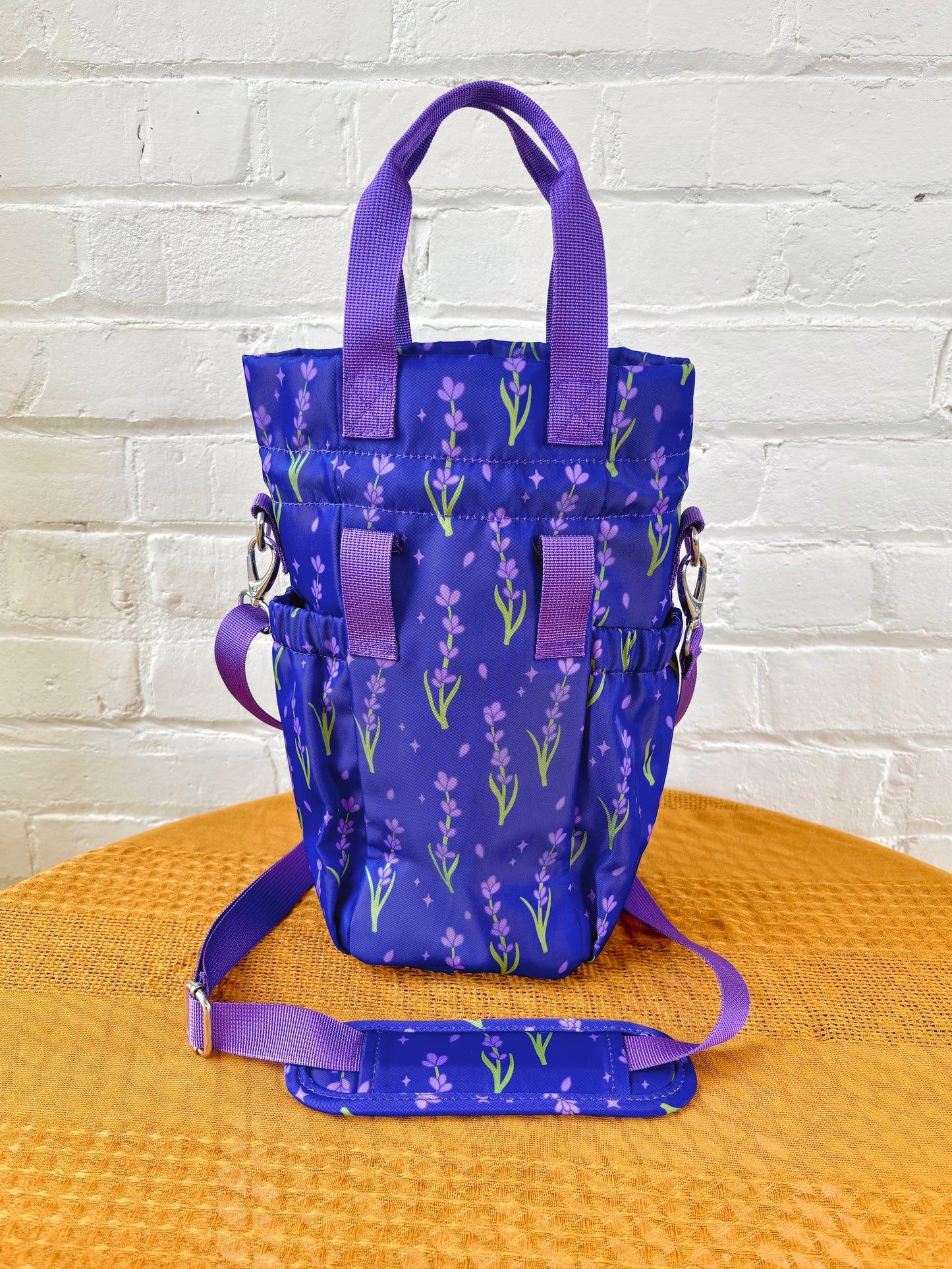 Large Lavender Ita Water Bottle Bag with Fidget Zipper Pull