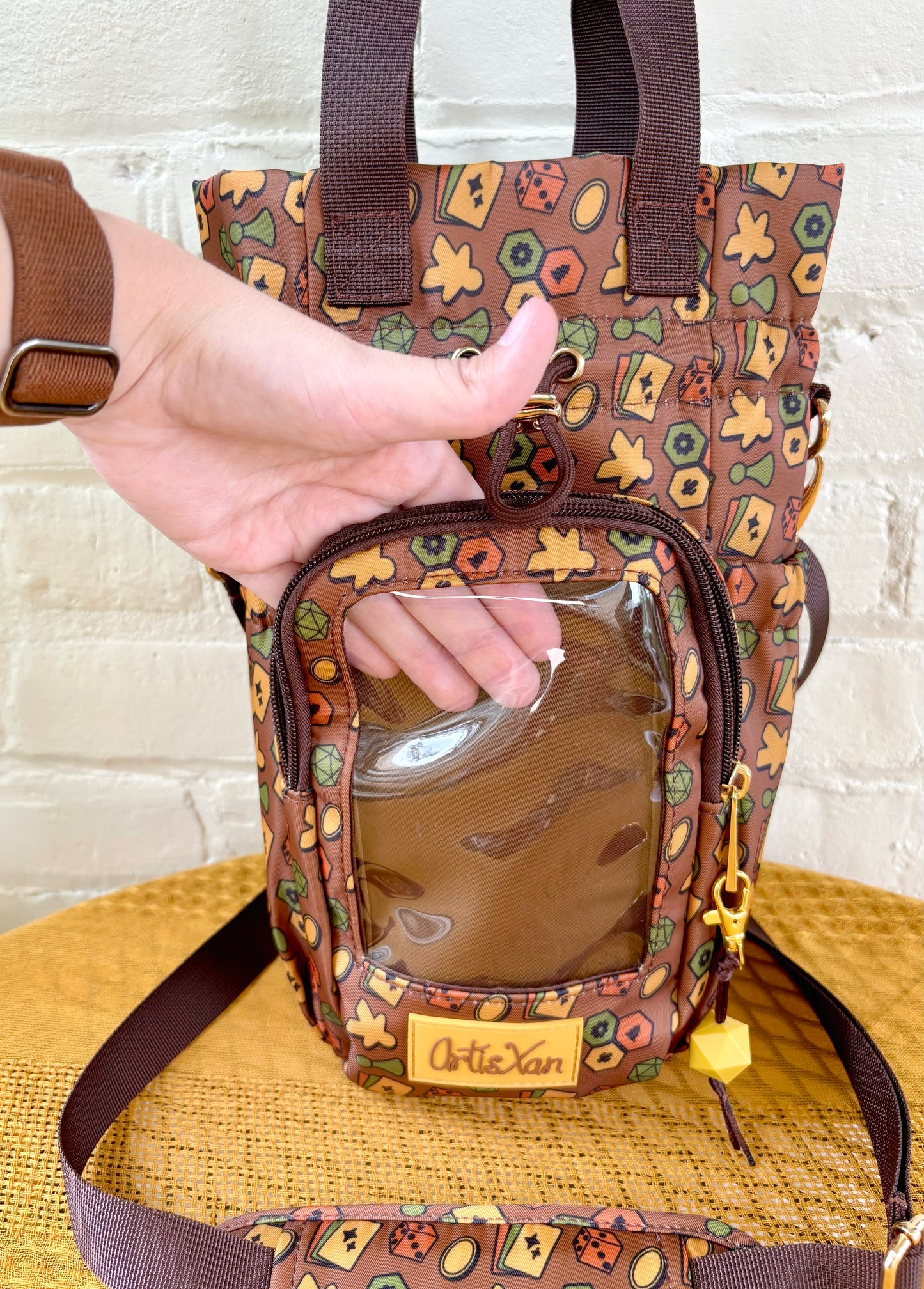 Large Brown Game Ita Water Bottle Bag with Fidget Zipper Pull