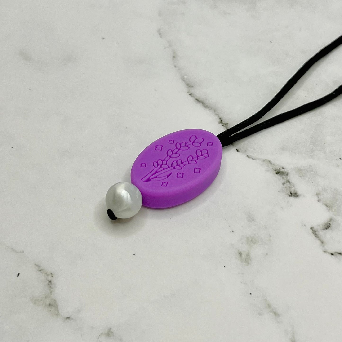 Lavender Fidget Chewelry Necklace