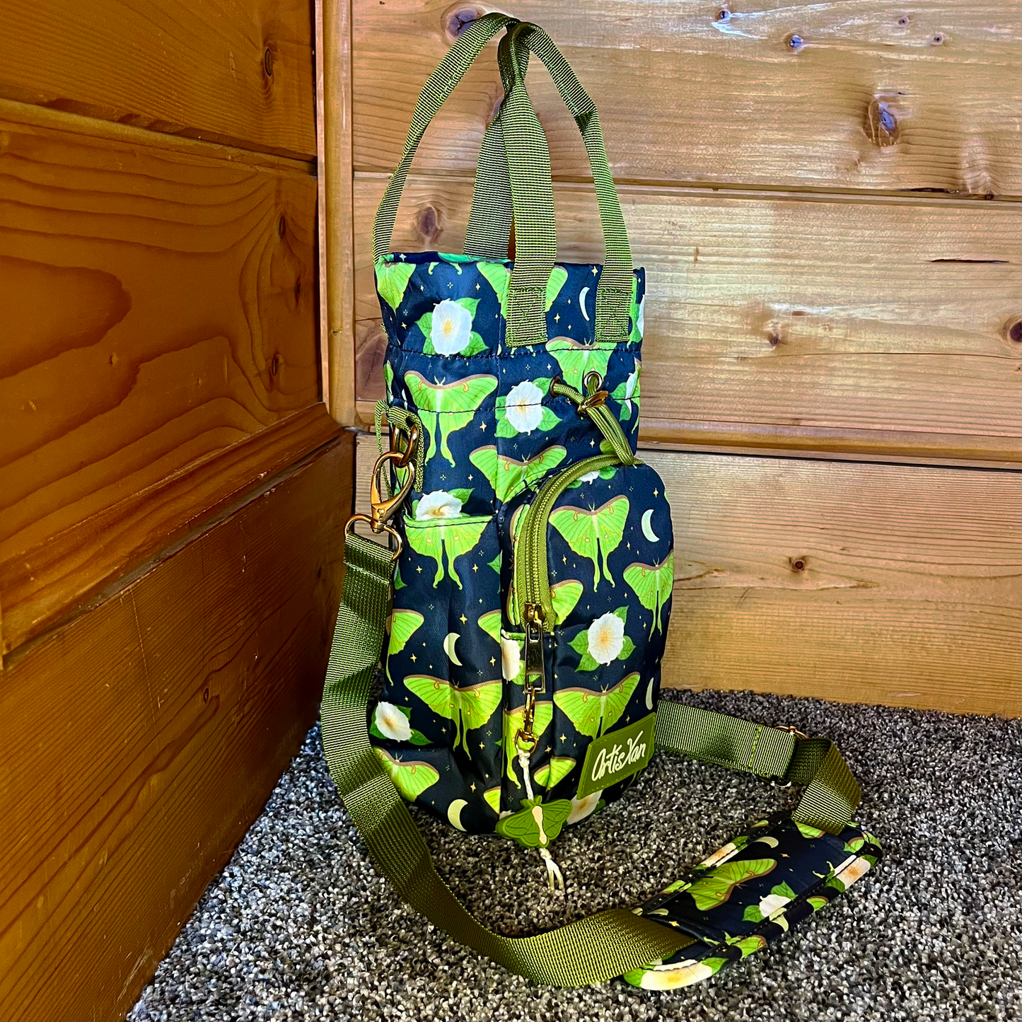 Luna Moth Water Bottle Bag with Fidget Zipper Pull