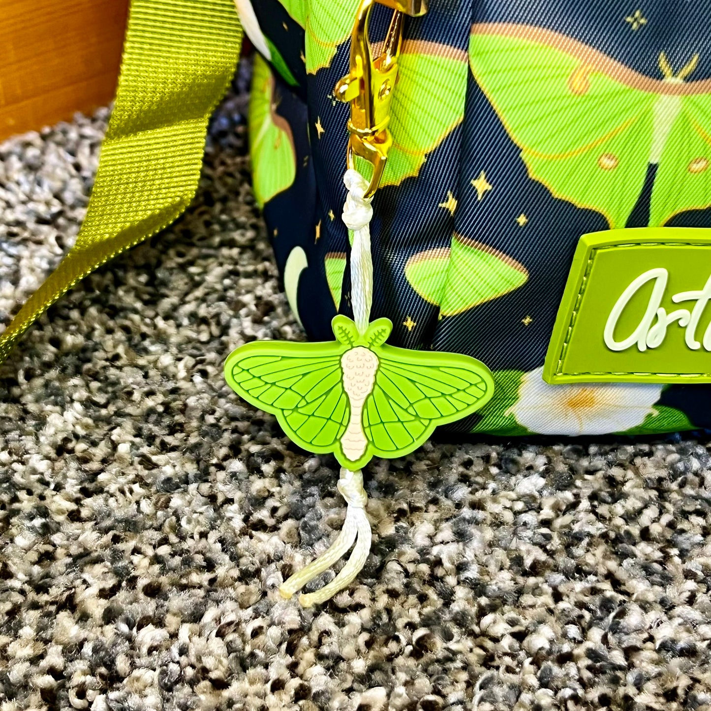 Luna Moth Water Bottle Bag with Fidget Zipper Pull